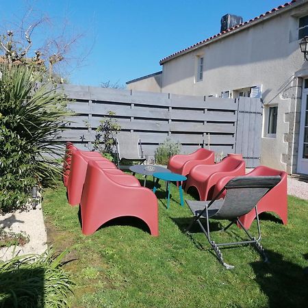 Le Gite Du Fou Logement 8 Pers 13Mn Puy Du Fou Saint-Amand-sur-Sevre Buitenkant foto